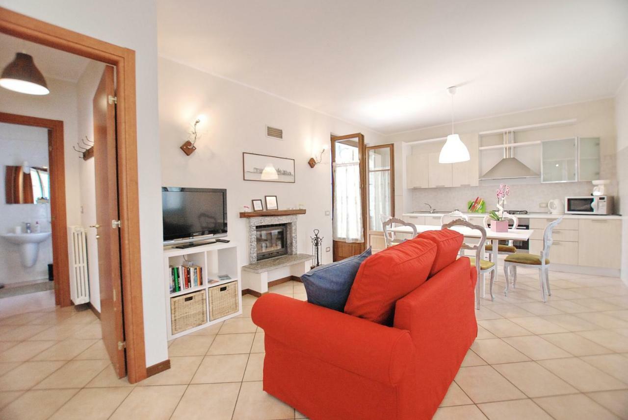 La Casa Dei Sogni Apartment Stresa Bagian luar foto