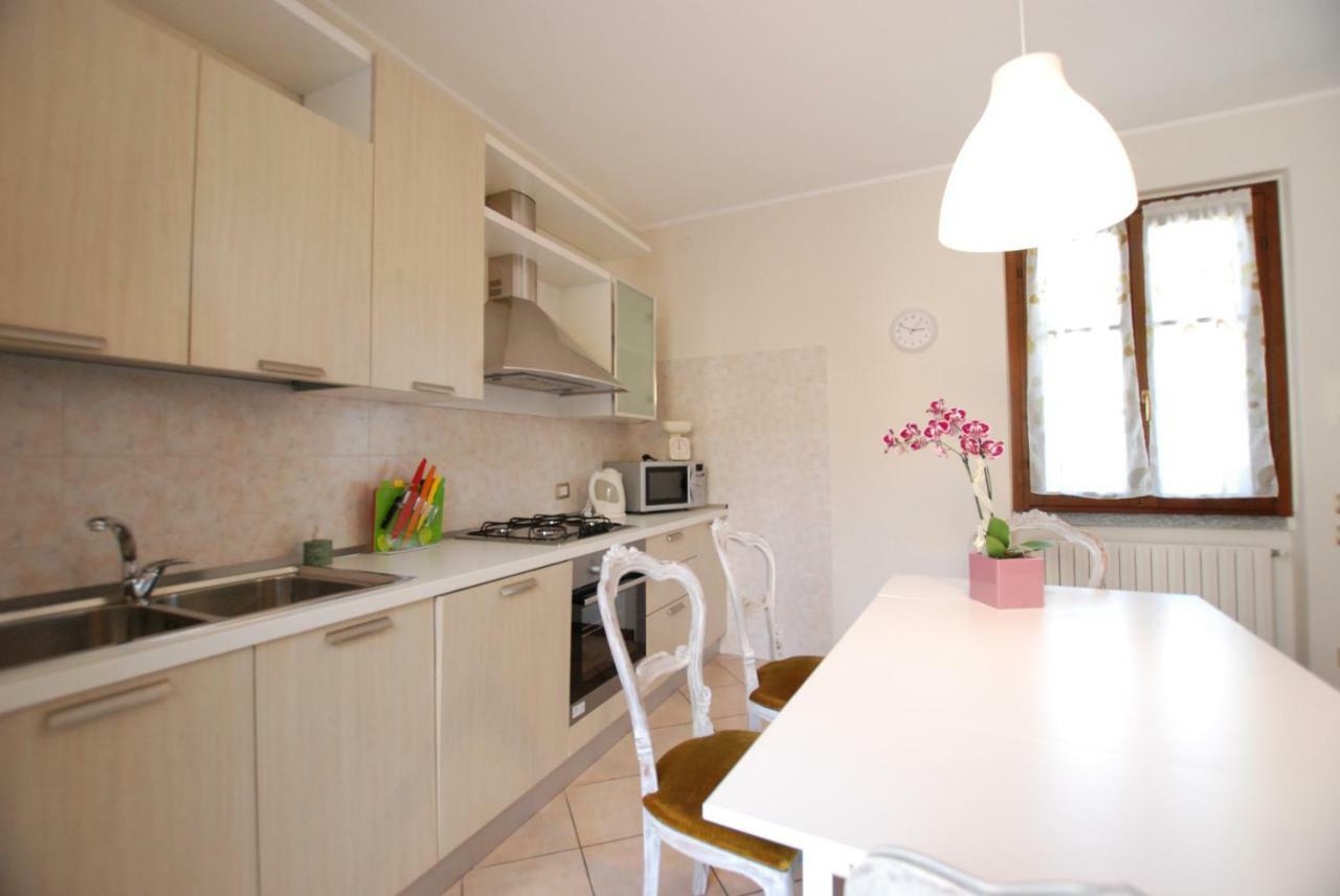 La Casa Dei Sogni Apartment Stresa Bagian luar foto
