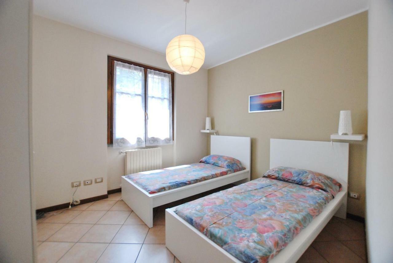 La Casa Dei Sogni Apartment Stresa Bagian luar foto